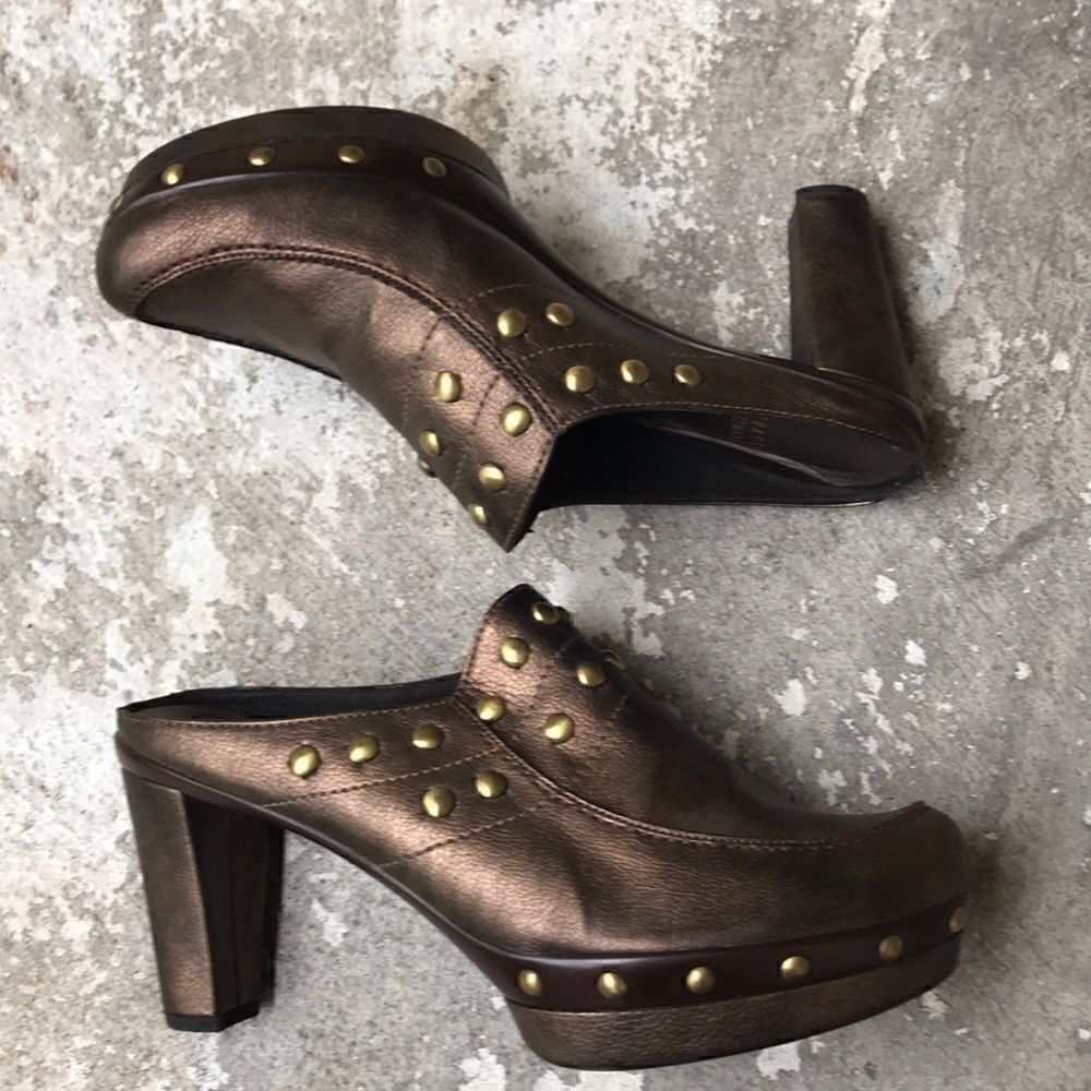 Stuart Weitzman Mules